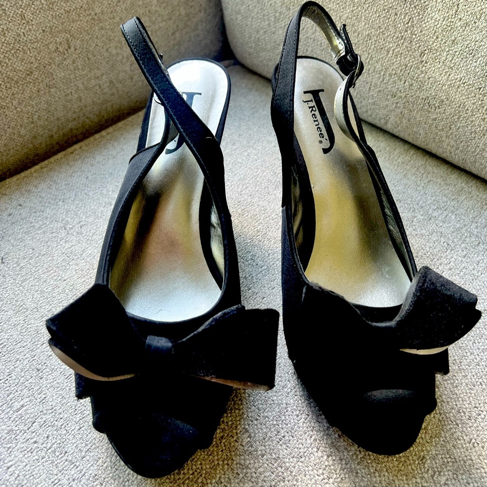Beautiful dressy heels.